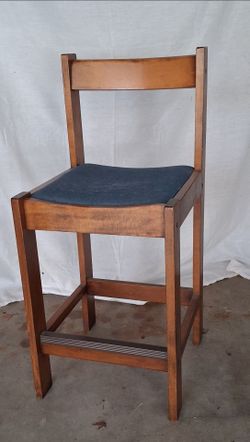 Tall chair