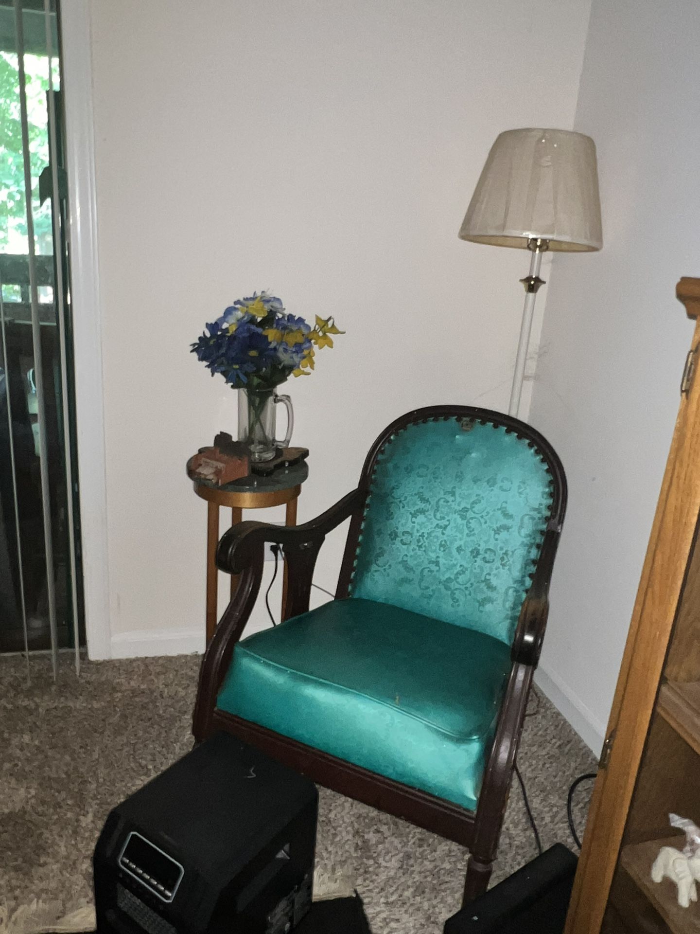 Antique Rocking Chair: EVERYTHING MUST GO