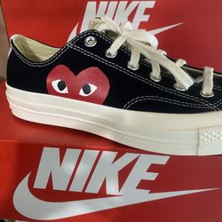 converse x play Size 8 