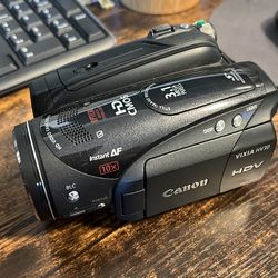 Canon VIXIA HV30