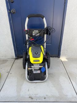 2500 psi Ryobi electric pressure washer includes gun, hose, water tips