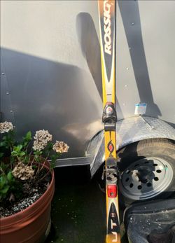 Rossignol CUT 9.9 Skis with Bindings – 180 cm