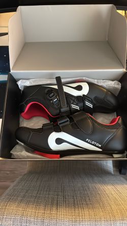 Men’s Peloton Shoes Size 44 (10.5 Men’s)