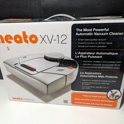 Neato Robotics XV-21 Pet and Allergy Vacuum Cleaner In Box