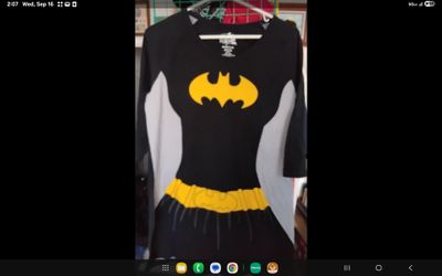 Batman batgirl costume size XL 15/17 Women’s woman costume with cape