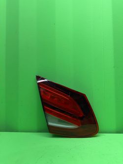 2017 2018 2019 2020 2021 2022 2023 Mercedes-Benz  C300 C43 C63 Left Driver Side Trunk Lid / Inner Tail Light OEM A2059063905
