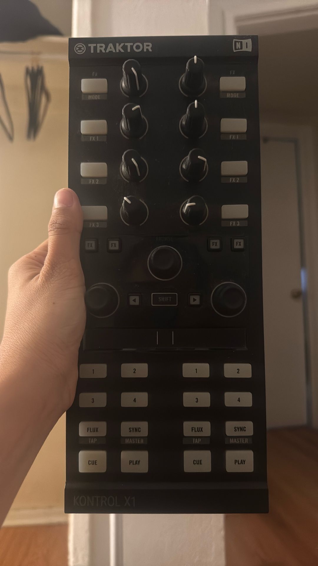 Traktor Kontrol X1 Mk2 HW