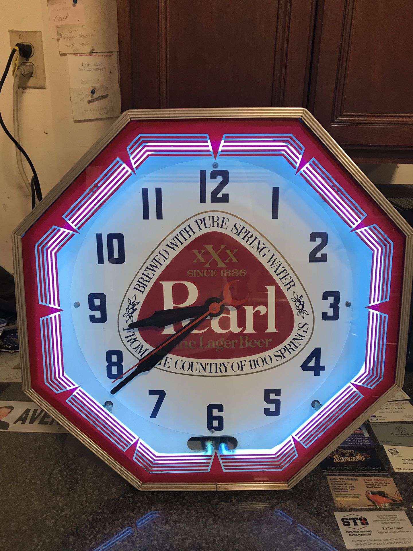 Pearl Beer Neon Clock for Sale in San Antonio, TX OfferUp