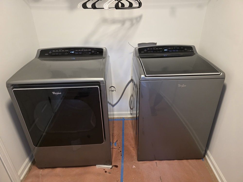 Whirlpool Washer And Dryer Set