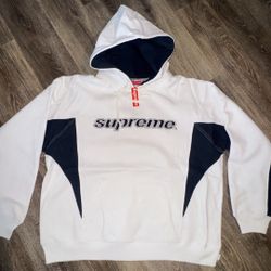 Supreme Hoodie