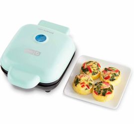 VERY NEW Dash Egg Bite Maker