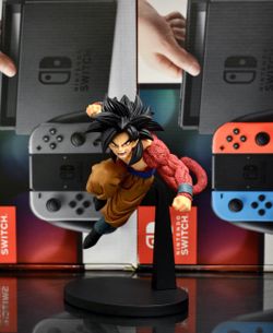 Dragon Ball GT Super Saiyan4 Son Goku Figure