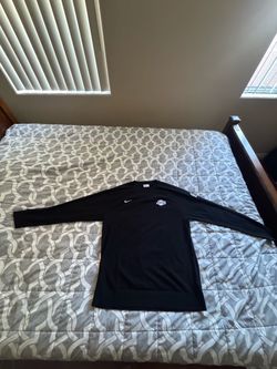 NBA Authentics Nike Men’s Lakers Black Crewneck Knit Sweater NWT
