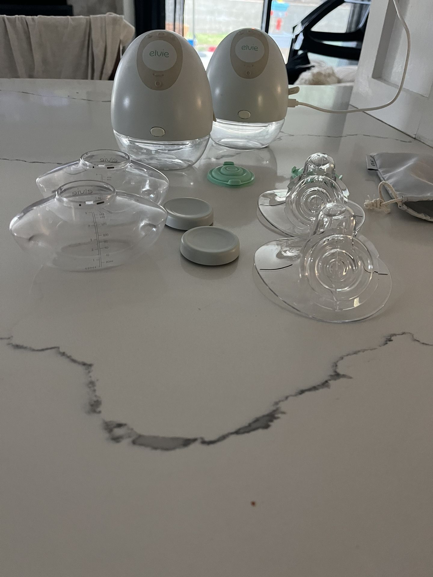 Elvie breast Pump 