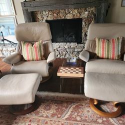 2 Vintage Luxury Ekornes Stressless Spirit Reclining Chairs w/ Ottomans