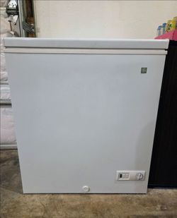 GE 5 Cu Ft Chest Freezer