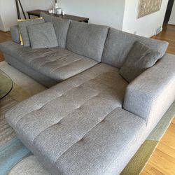 Mirak Left Chaise Seated Sectional