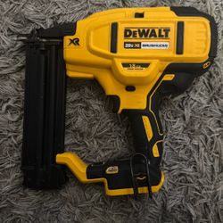  Dewalt 18 G