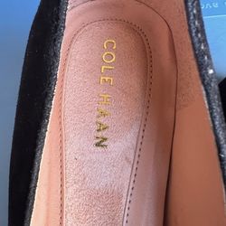 Women’s Shoes-Seven pair-size 6, 61/2,7- Same Person Shoes Fit