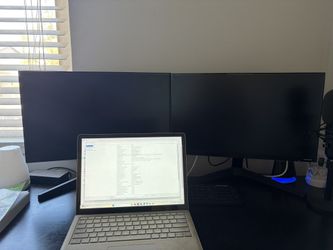 Dual 22” Samsung Monitors + Microsoft Surface Laptop – Clean Setup, Ready to Use