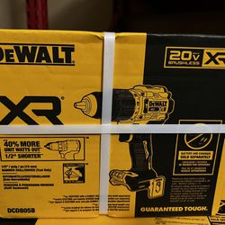 DeWalt XR 1/2-in 20-Volt Max Amp Variable Speed Brushless Cordless Hammer Drill (Tool Only)