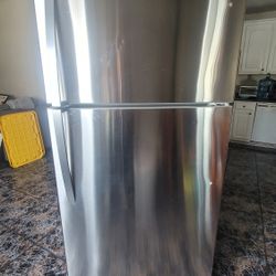 Refrigerator Kenmore