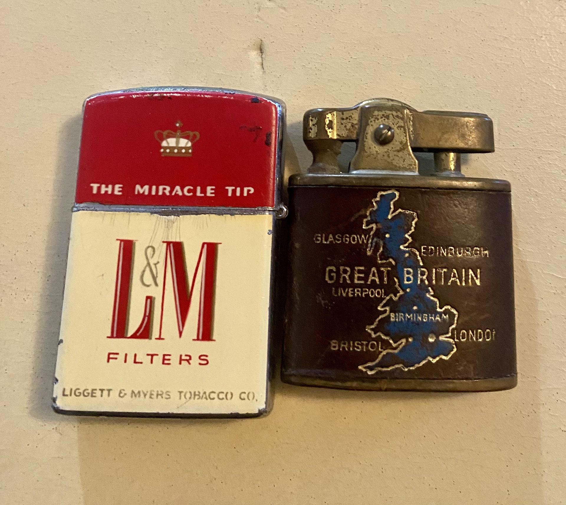 Vintage lighters (2)