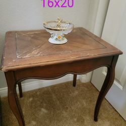 Vintage Sofa Table End Table 16x20 