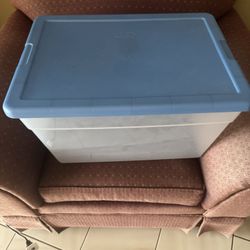 Sterilite 56 Qt Container w Lid