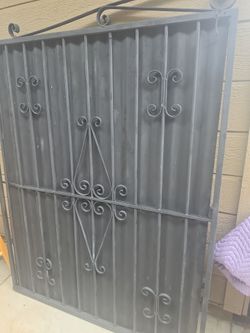 Expensive Iron Gate Glendora pick up 48 width hight 5