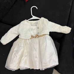 Beautiful Baby Dress 5-6months Is The Size 