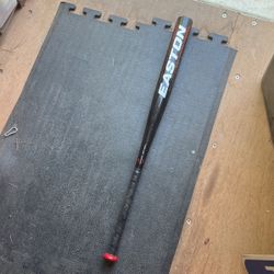 Easton Softball Bat Hammer 34” And 30 Ounce 