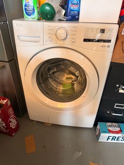 ALMOST NEW LG Front load washer
