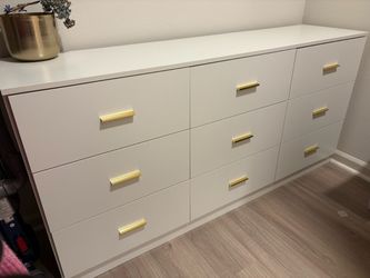 Large dresser (NOT FREE)