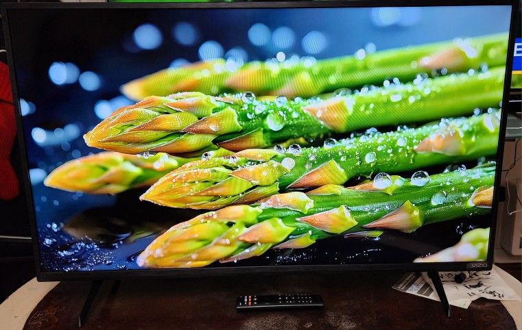 40" 1080p LED Smart TV Chromecast 2021