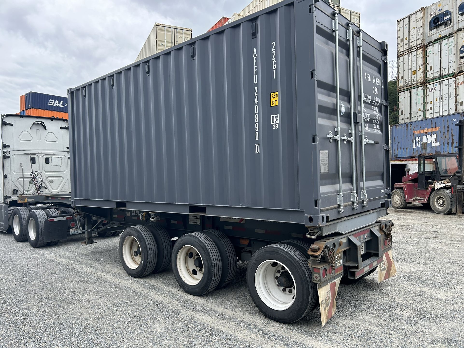 20 Foot One Trippers Easy Open Door