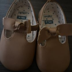 carters baby girl flats 9-12m
