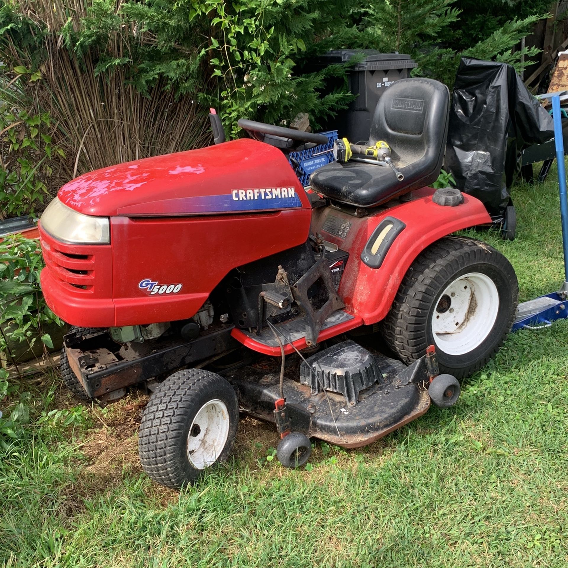Craftsman garden tractor for Parts or Repair