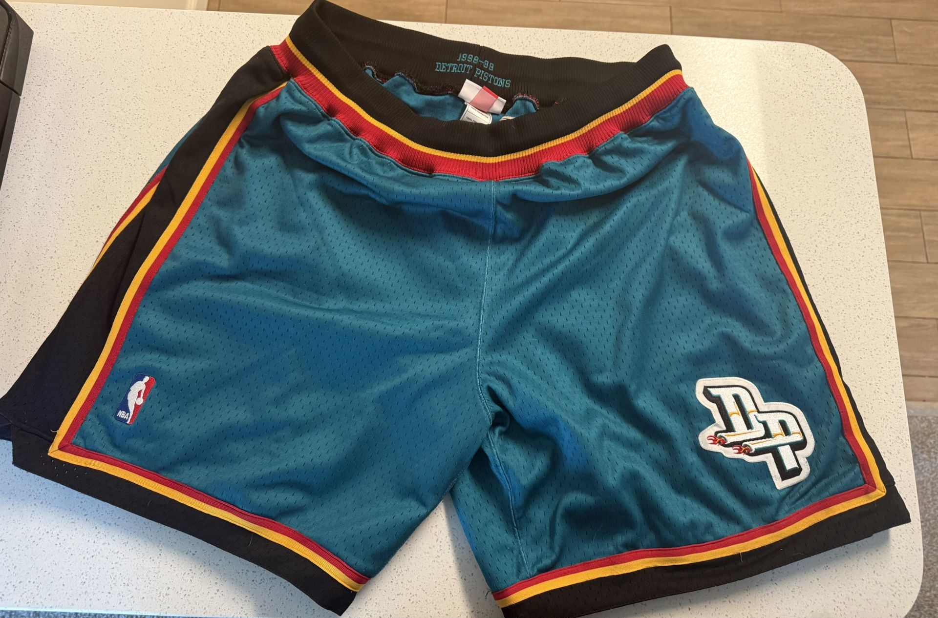 Men’s Teal Detroit Pistons 1998/99 Hardwood Classic Authentic Basketball Shorts