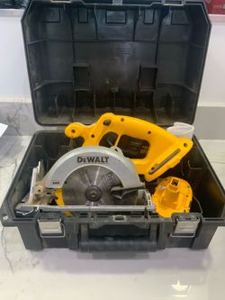 DeWalt DC390K 18V XRP 6-1/2" Circular Saw With Case & Battery 18VXRP