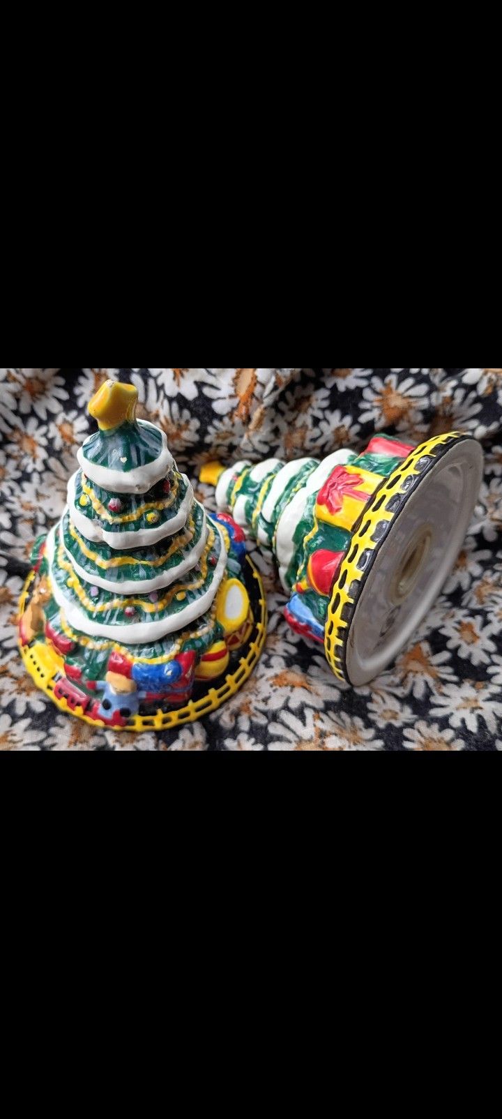 Christmas Tree Salt And Pepper Shakers