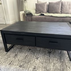 Coffee table with 4 storage drawers