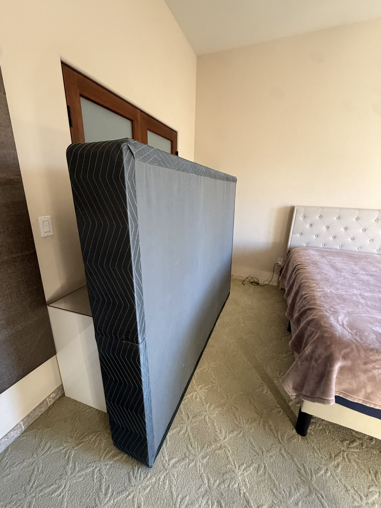 Bed Box Spring Queen Size 