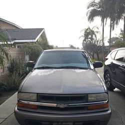 Chevy S10  2000 single cab