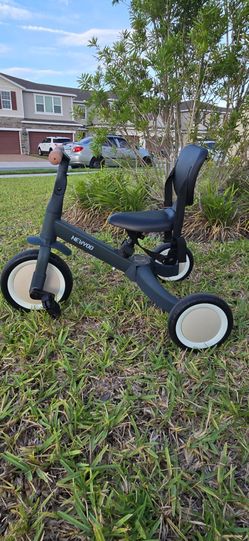 Newyoo  Toddler Tricycle