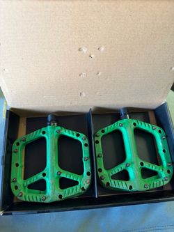 OneUP Composite Flat Pedals
