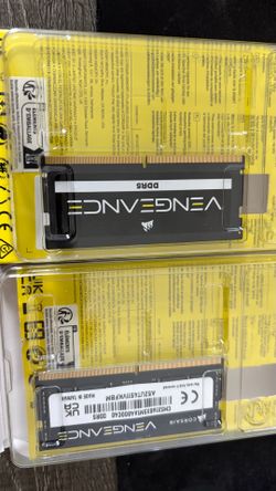 CORSAIR VENGEANCE 32GB (2 x 16GB) PC5-38400 (DDR5-4800) SO-DIMM Memory