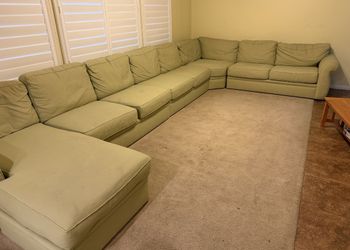 Large Broyhill Sectional Couch sofa