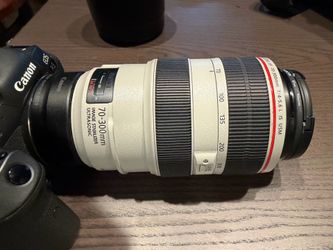 Canon ef 70-300mm lens