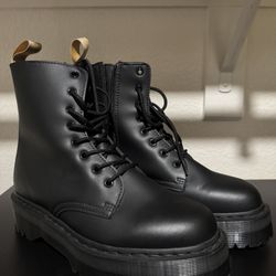 Dr. Martens Vegan Jadon II Mono